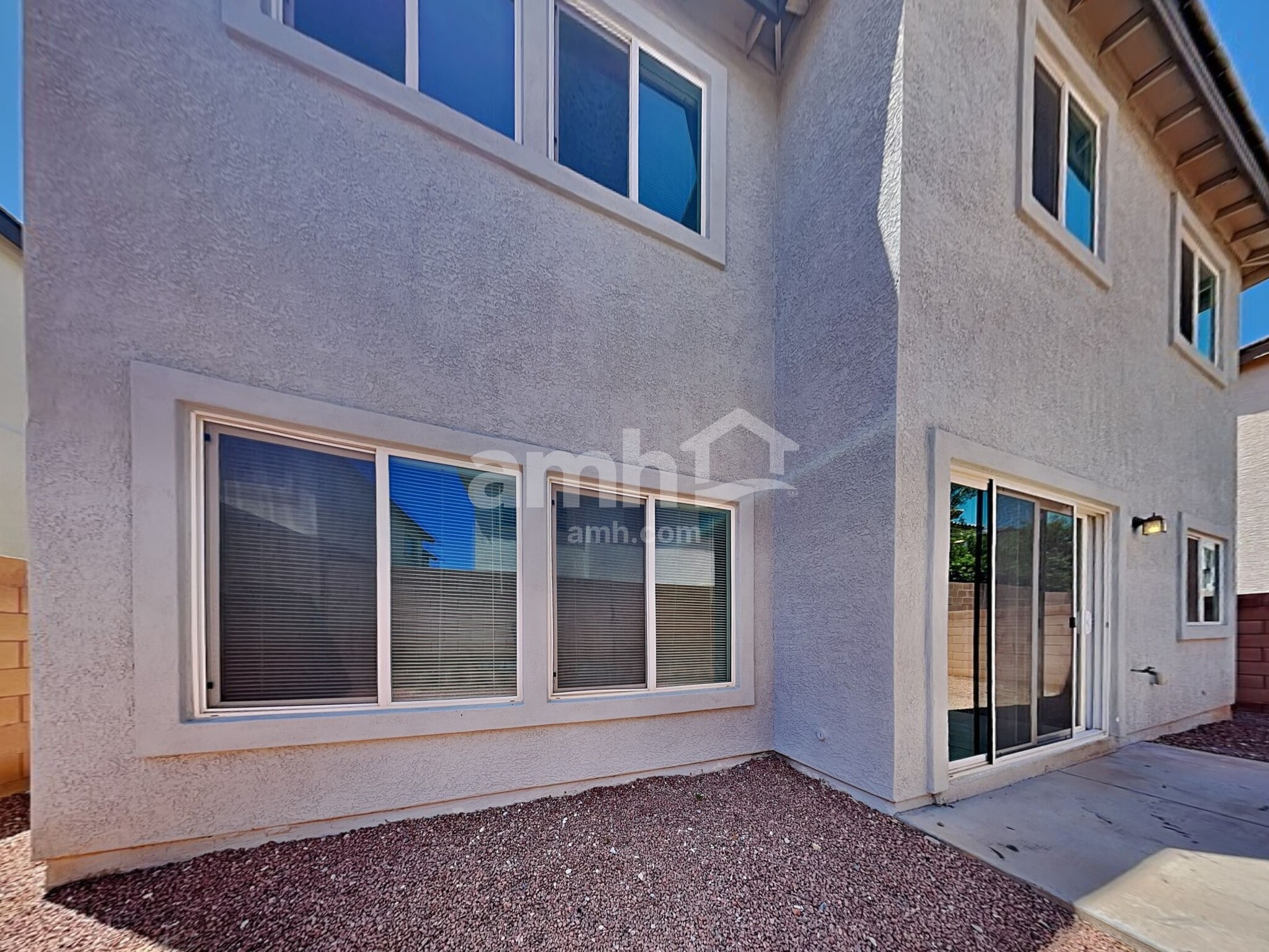 Building Photo - 1028 Maple Pines Ave