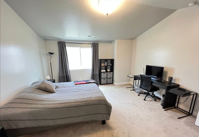 Building Photo - 5233 W Cannavale Ln