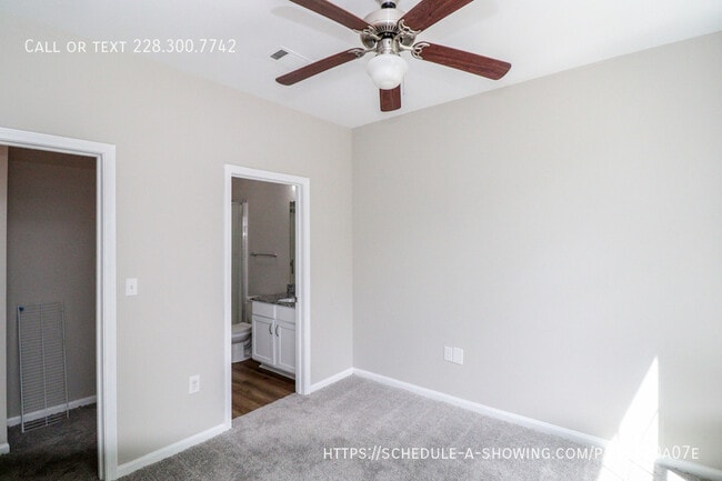 Building Photo - 511 Olive Branch Way