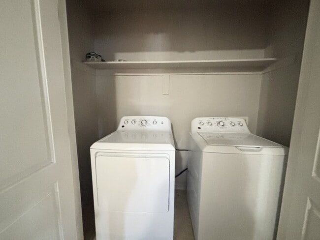 Building Photo - 4518 Cave Run Ln