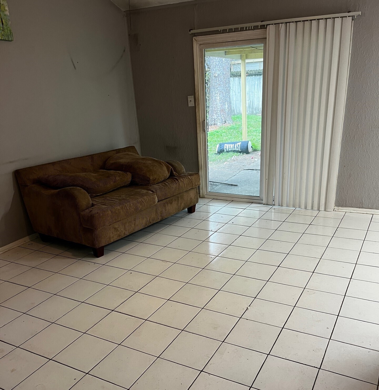 Building Photo - 538 Glenvale Dr