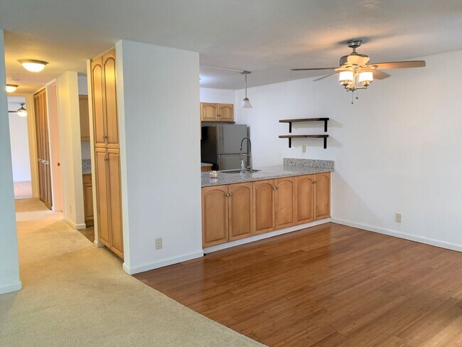 Building Photo - Upgraded 3 bed 2 bath condo in Kailua Town, 2 covered parking