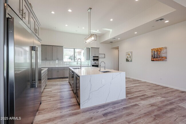 Building Photo - 14914 E Zapata Dr