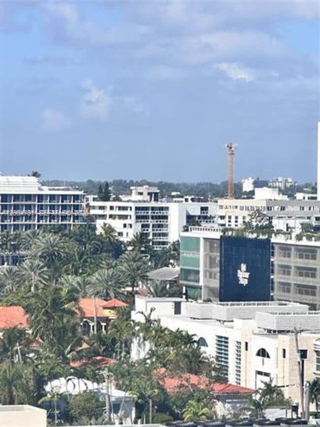 Building Photo - 9511 Collins Ave