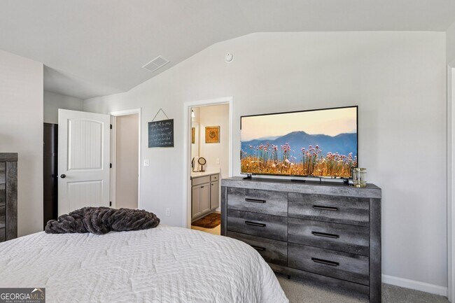 Building Photo - 4774 Sultana Way