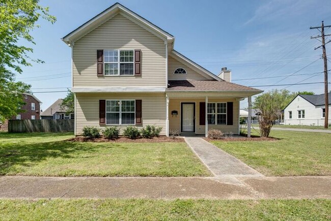 Primary Photo - Beautiful Two Story Home in Old Hickory