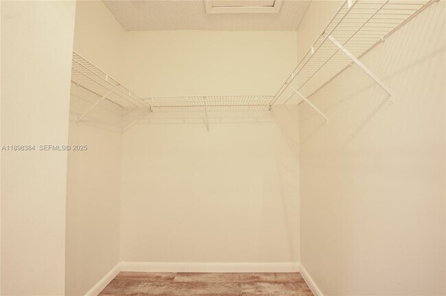 Building Photo - 7440 NW 65th Ln