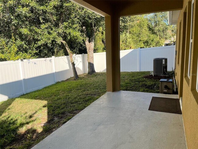 Building Photo - 11514 Quiet Forest Dr