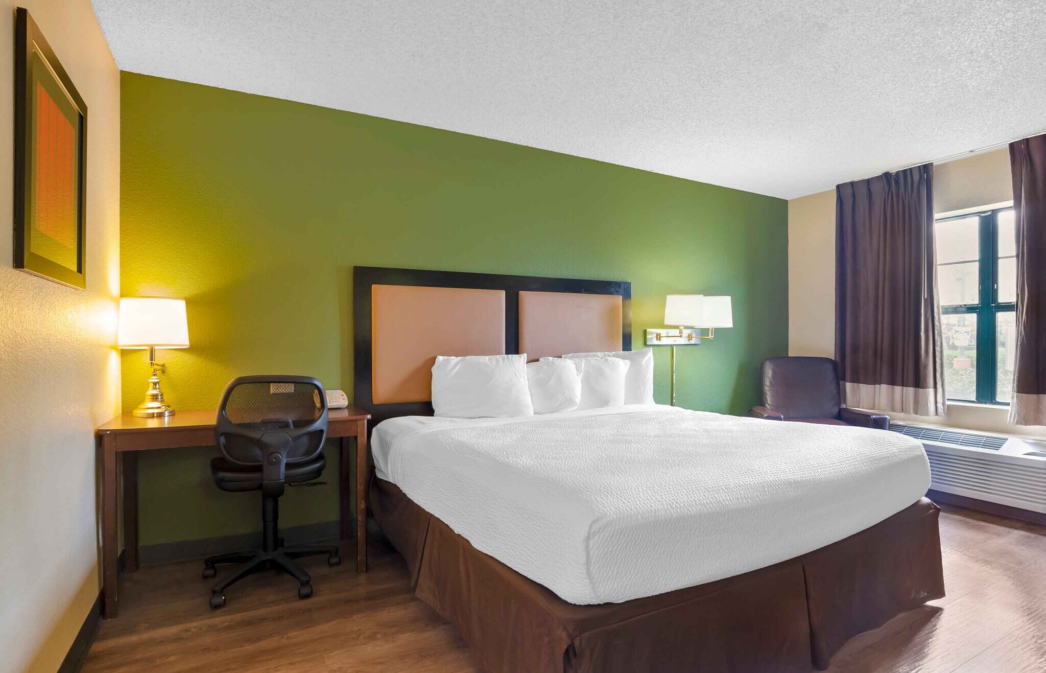Building Photo - Furnished Studio-Orlando - Southpark - Com...