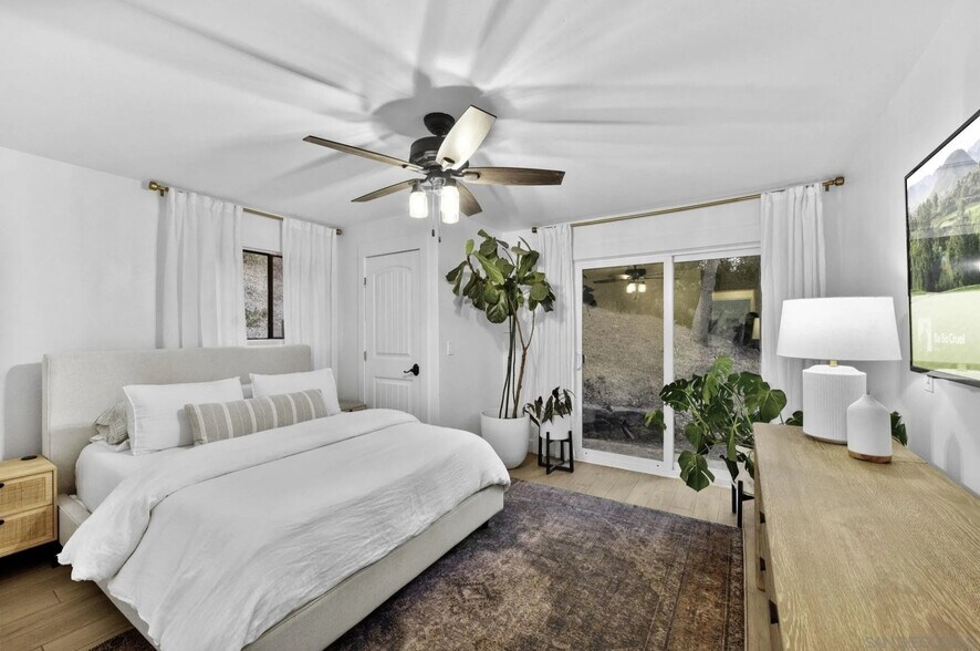 Building Photo - 45760 Calle La Paz