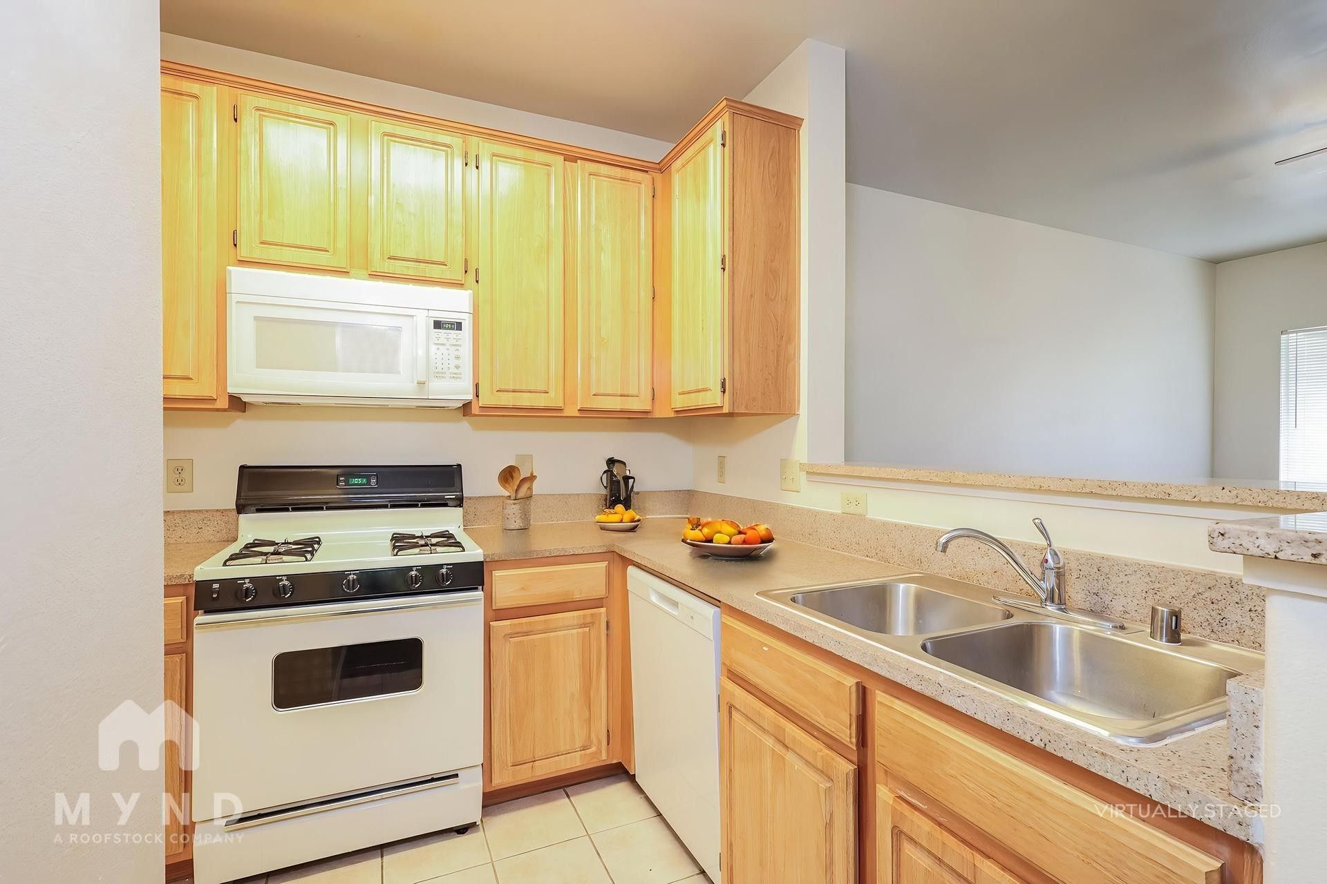 Building Photo - 900 S Meadows Pkwy