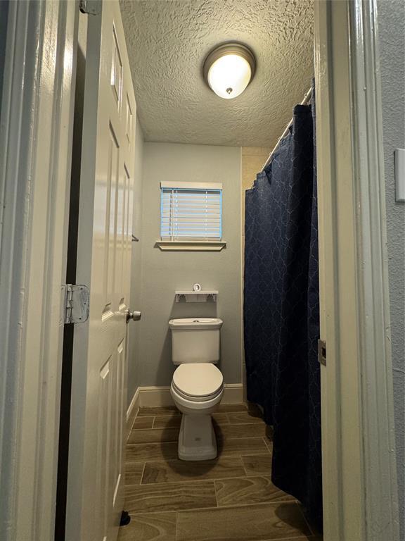Building Photo - 7240 Kings Dr