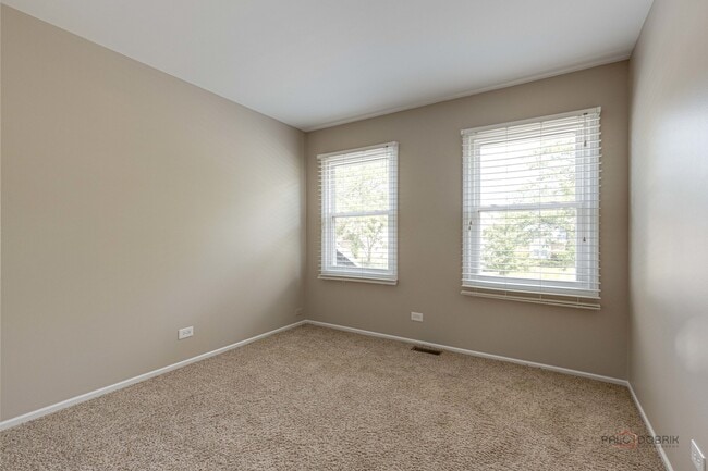 Building Photo - 285 Stanton Dr