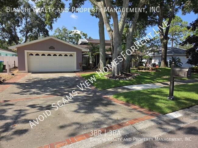 Building Photo - 1132 Ridge Dr