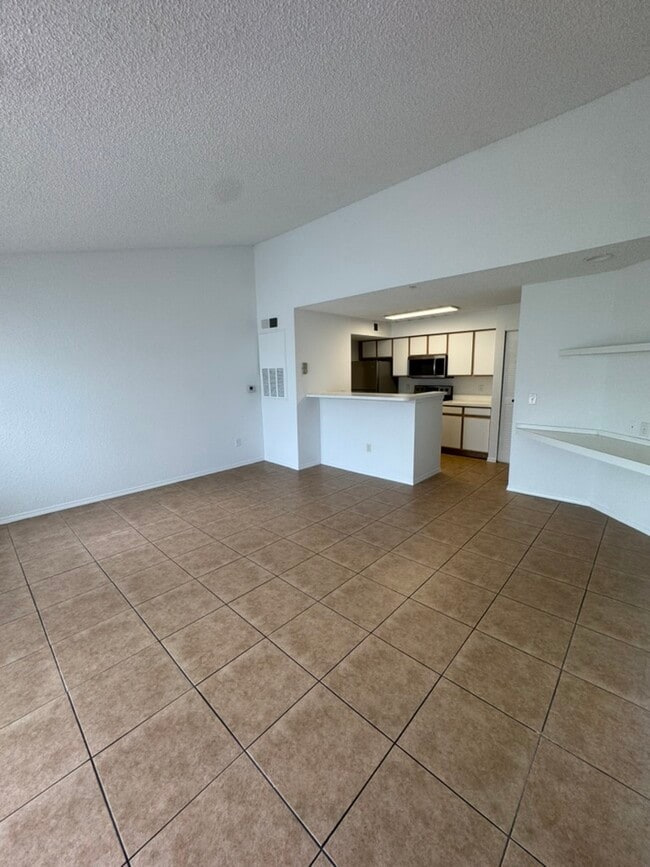 Building Photo - 2218 Grand Cayman Ct