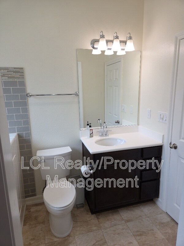 Building Photo - 3491 Tallgrass Ct