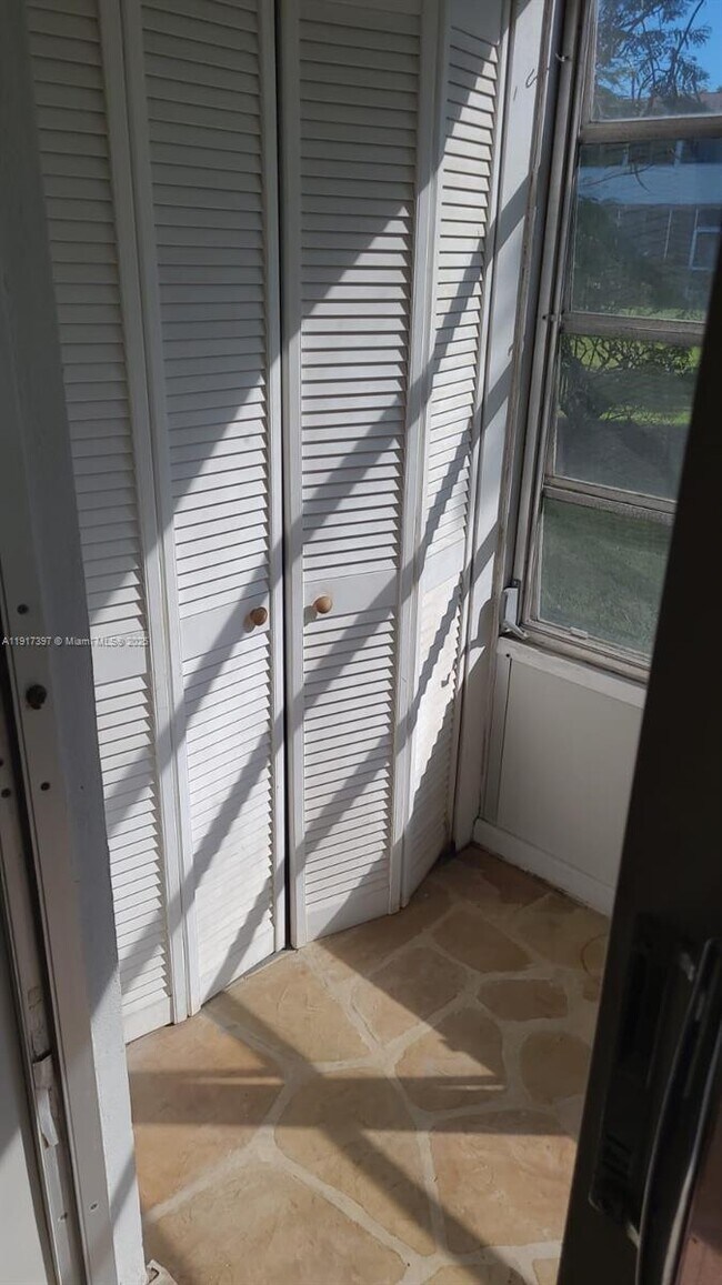 Building Photo - 57 Cambridge C