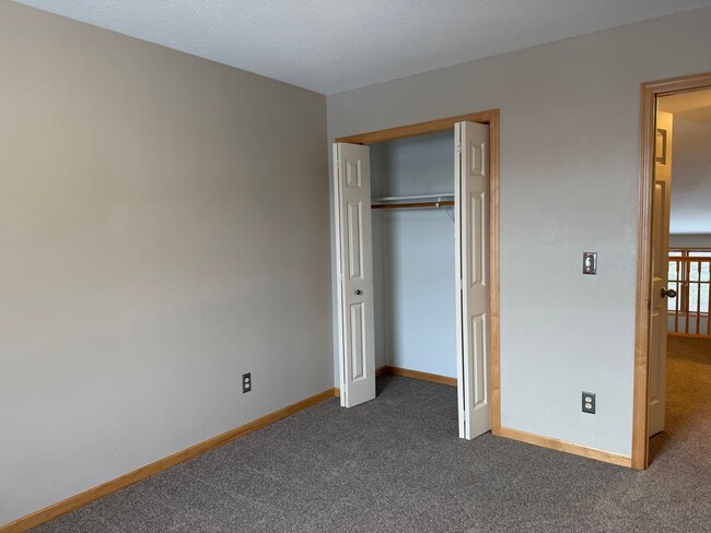Building Photo - Spacious 3BR / 3BA Townhome with 2-Car Garage – Available Mid-March!