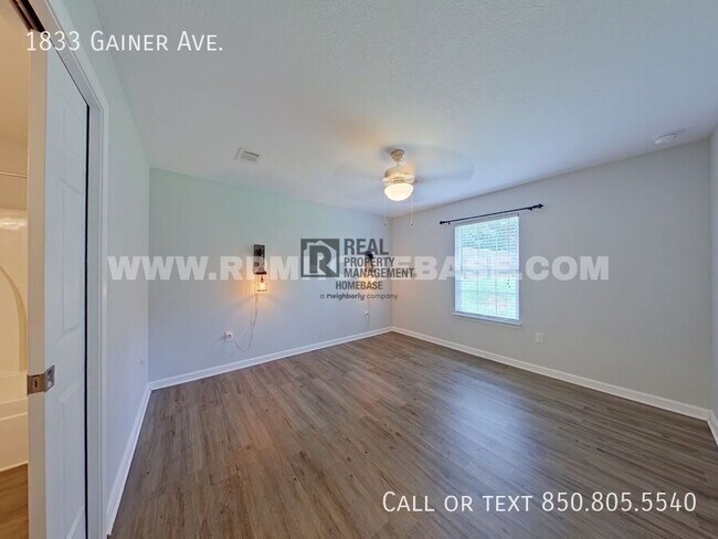 Building Photo - 1833 Gainer Ave