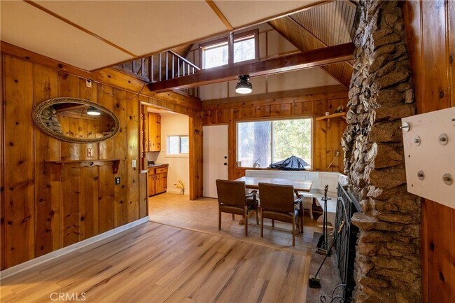 Building Photo - 2242 Deep Creek Dr