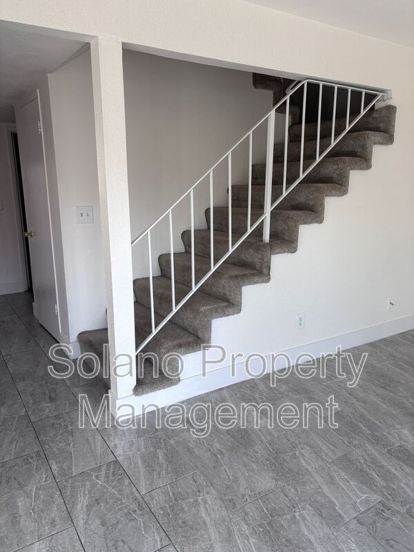 Building Photo - 2737 Almondwood Way