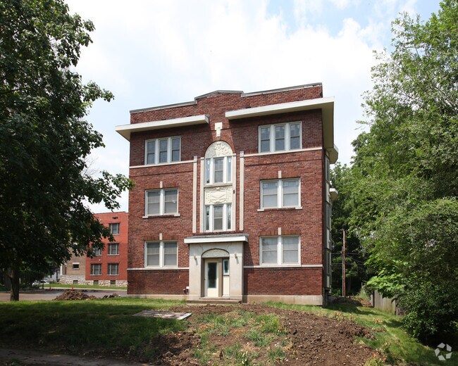 Building Photo - 2834 Harrison St
