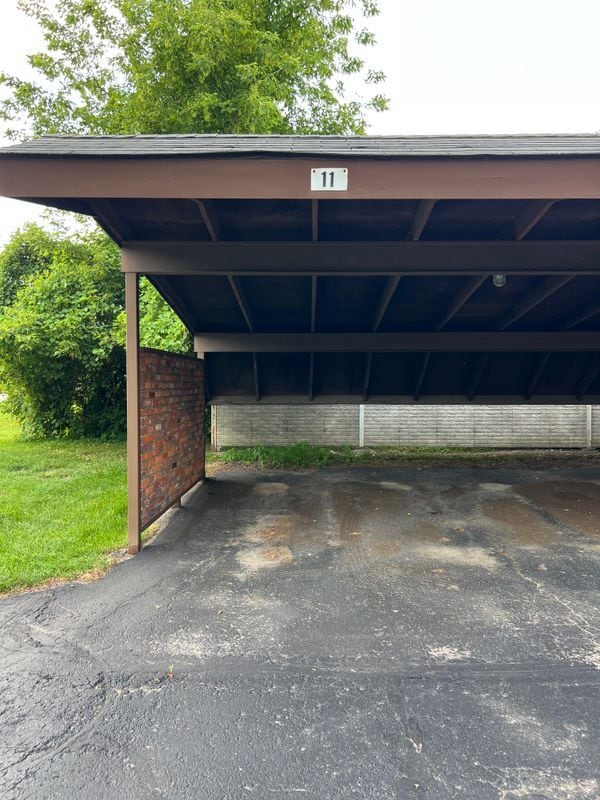 Building Photo - 29403 Bobrich St