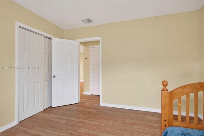 Building Photo - 4820 NE 1st Terrace