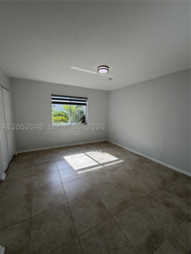 Building Photo - 551 NW 82nd Ave