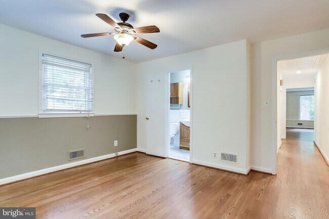 Building Photo - 5225 Old Dominion Dr