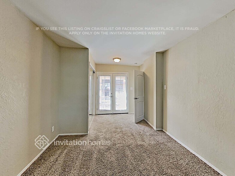 Building Photo - 15804 Mayall St