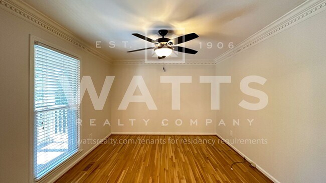 Building Photo - 4 Bedroom, 4.5 Bath Home in Heart of Hoover