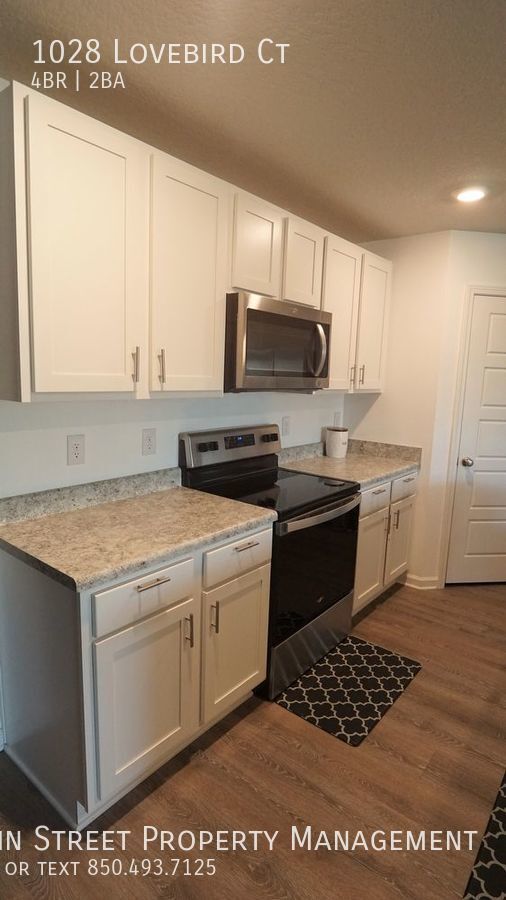Building Photo - 1028 Lovebird Ct