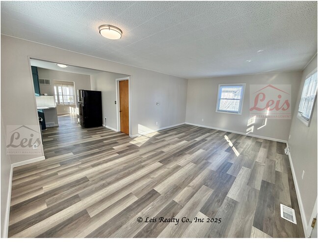 Building Photo - 205 N Mill St