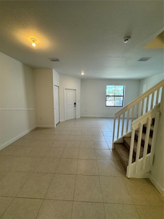 Building Photo - 23349 SW 128th Ave