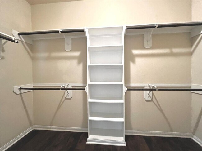 Building Photo - 24919 Alberti Sonata Dr