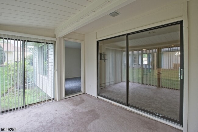 Building Photo - 137 Cistus Plaza