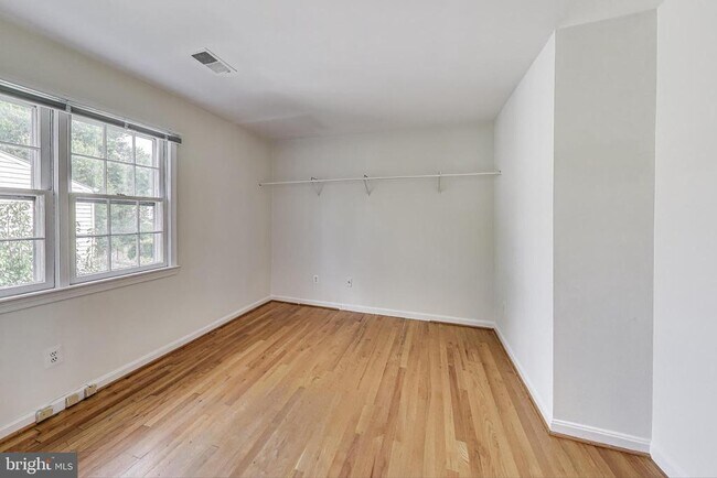 Building Photo - 10323 Snowpine Way