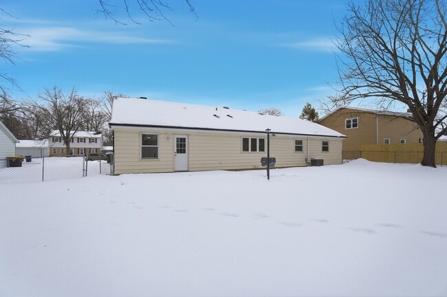 Building Photo - 7214 Winnebago Dr