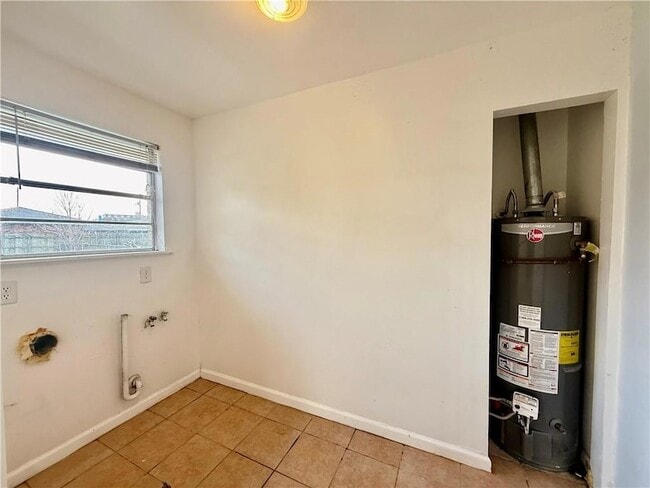 Building Photo - 4812 Trenton St