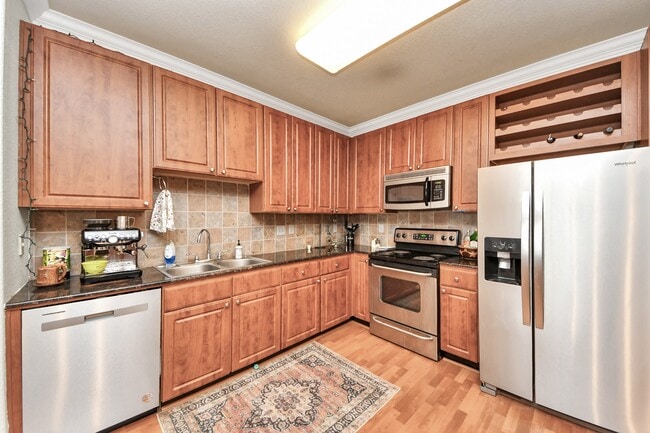 Building Photo - 1711 Old Spanish Trl