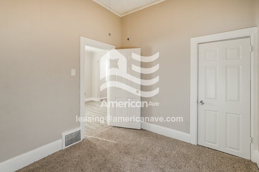 Building Photo - 1942 S 14th St