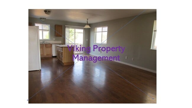 Building Photo - 881-883 SW 2nd St