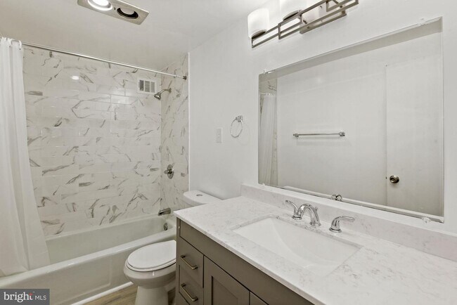 Building Photo - 3705 S George Mason Dr