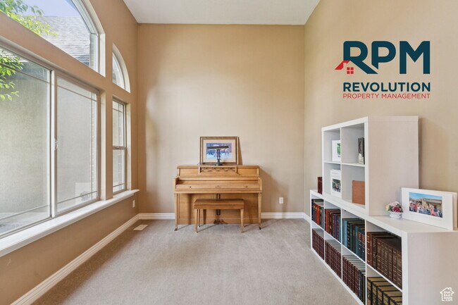Building Photo - "Spacious 6-Bed Gem with Granite Touches & Cozy Fireplace in Morgan!"