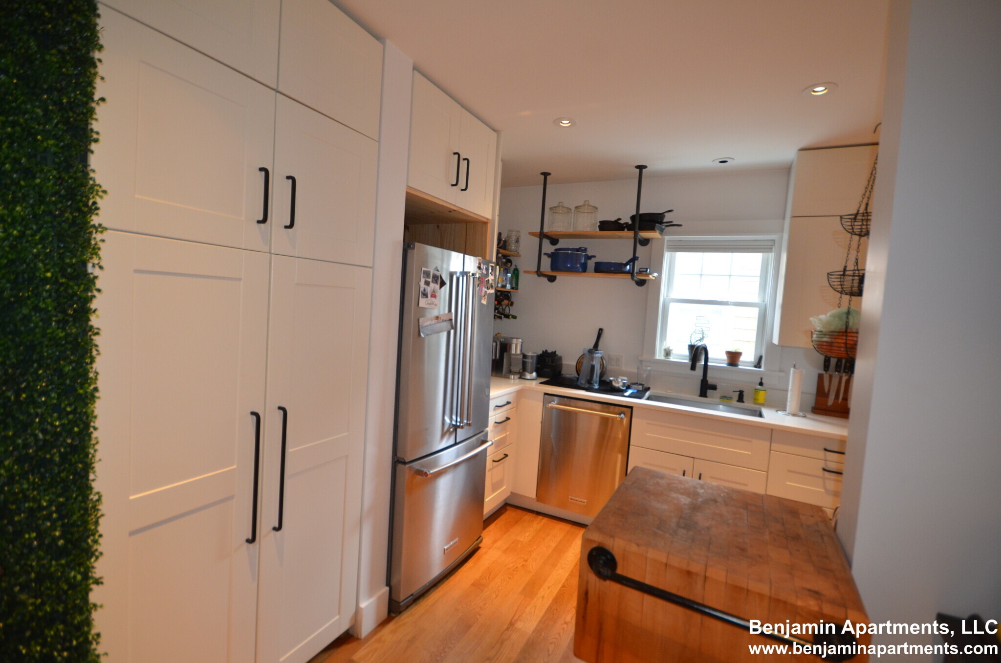 Building Photo - 15 Elmira St