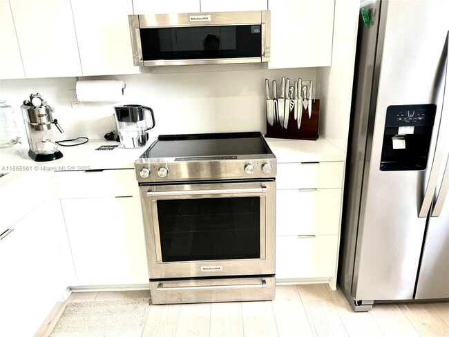 Building Photo - 3553 Magellan Cir