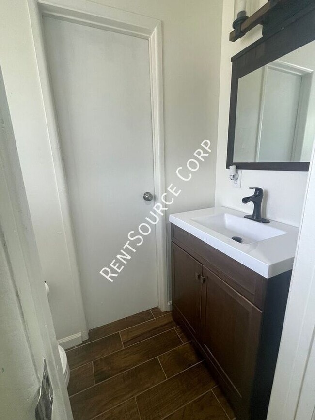 Building Photo - 45545 Fig Ave