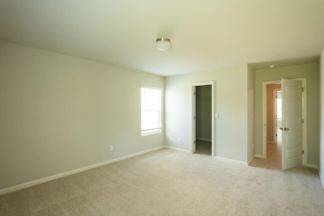Building Photo - 1115 Dietrich Ln