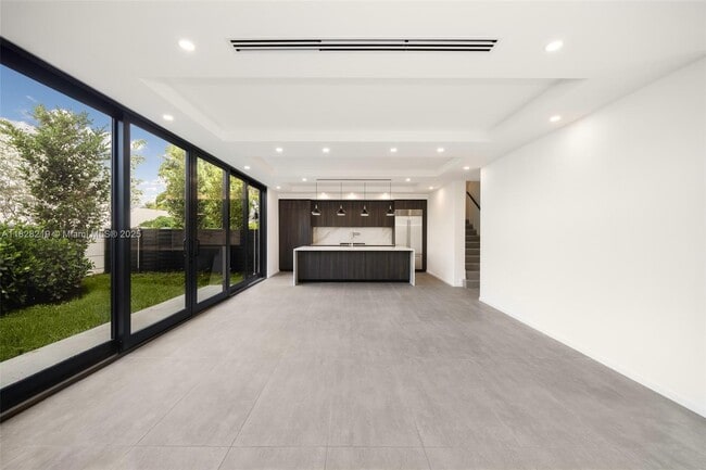 Building Photo - 7510 SW 100th St